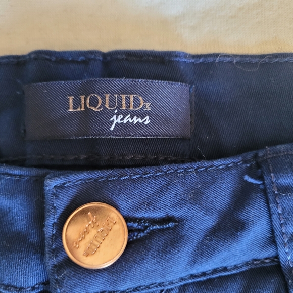 BUNDLE OF THREE PAIRS OF SHORTS/BERMUDAS (SIZE 2/26) - Picture 3 of 11